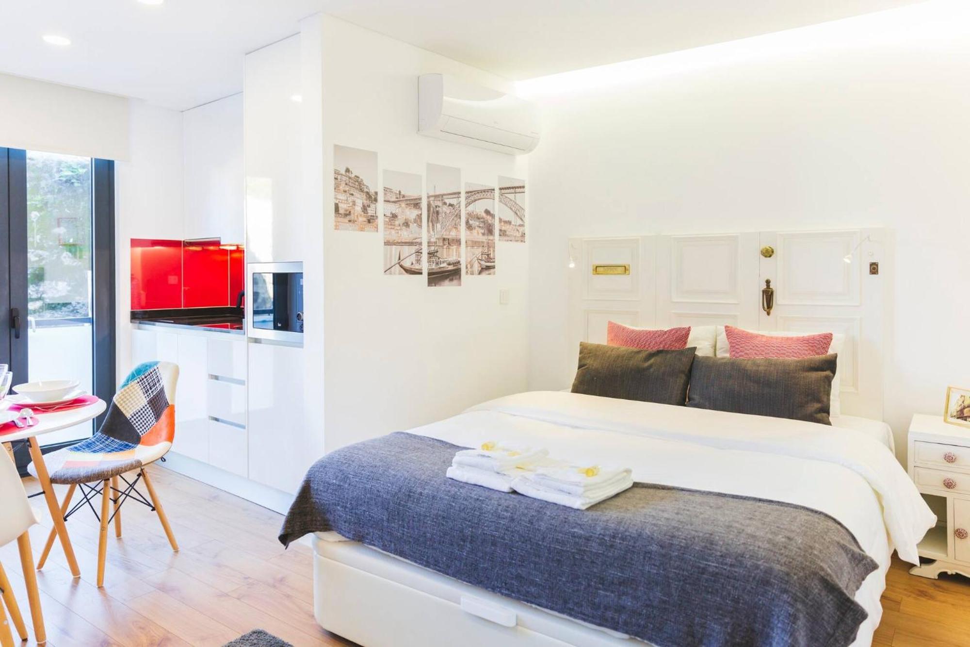 Aposentus - Your Home At Pinheiro'S Studio OOporto Exteriör bild